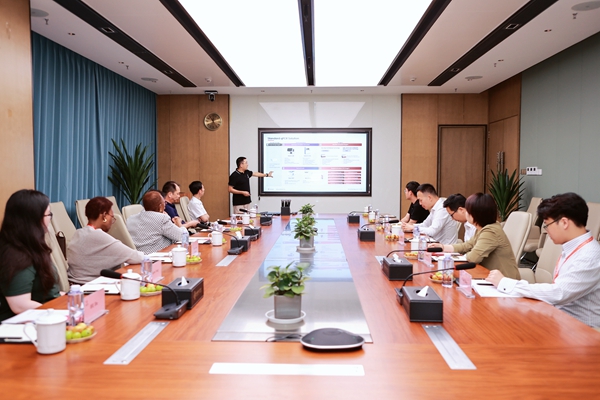 4F7A0625.jpg 4F7A0625.jpg